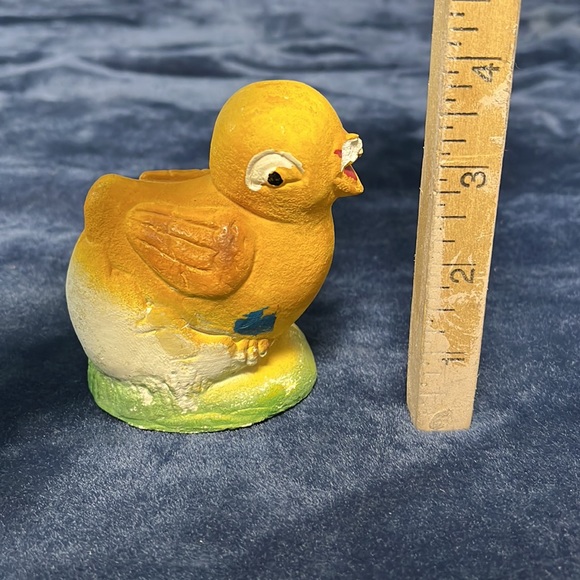 Vtg Chick Figurine - Picture 6 of 6